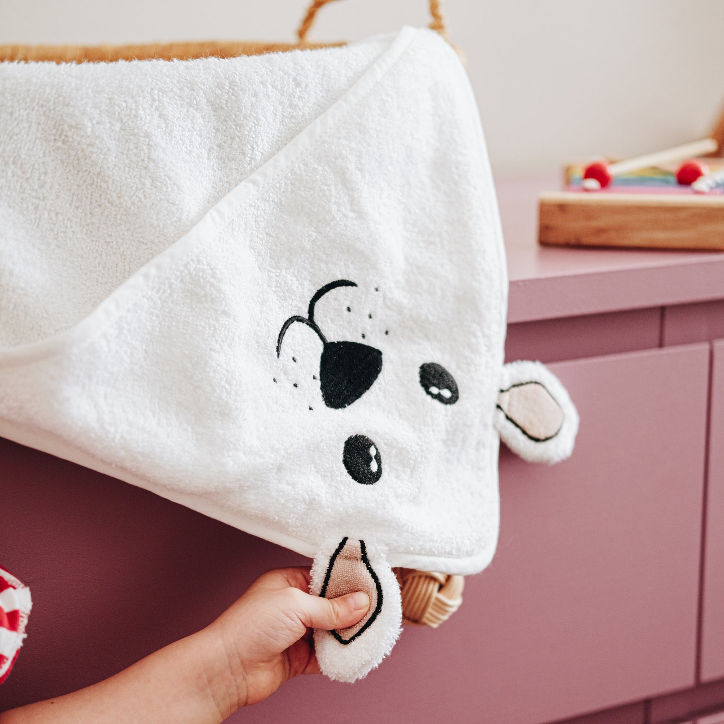 Milara Baby Hooded Towel – Ultra-Soft Bamboo + Cotton Blend (30x30 in, White)