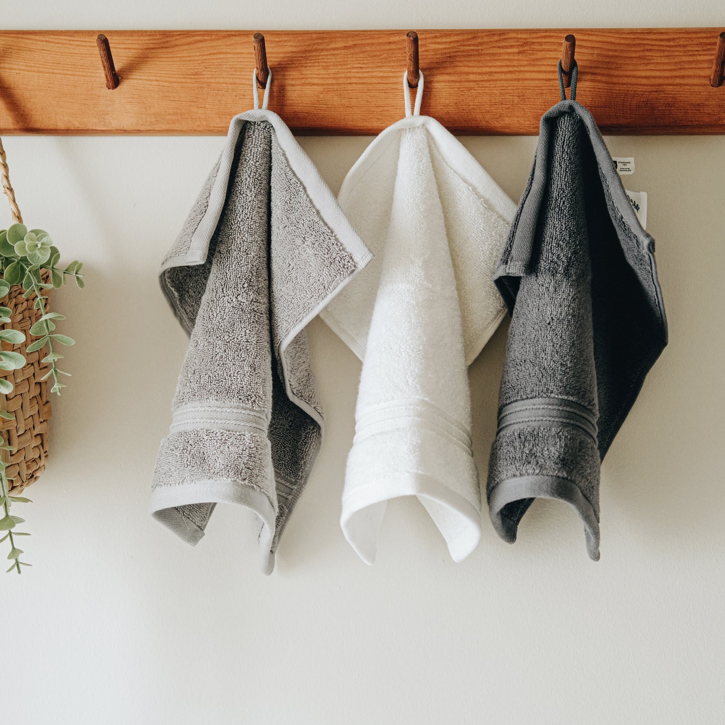 MILA White & Anthracite Bundle